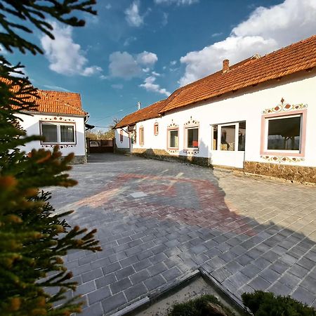 Pensiunea Turistica Retreat Belvedere Vadu Crisului Exteriör bild
