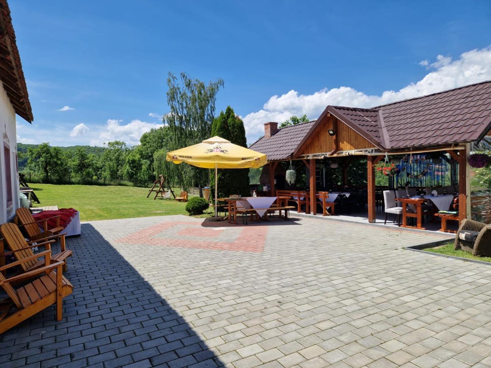 Pensiunea Turistica Retreat Belvedere Vadu Crisului Exteriör bild
